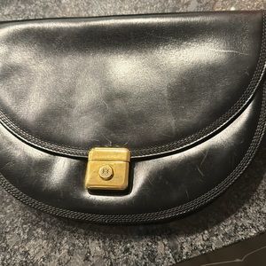 🌺🖤🔥 ON SALE‼️. Luxurious Loewe Cross Body/Shoulder Bag. Just WOW.  🔥🖤🔥